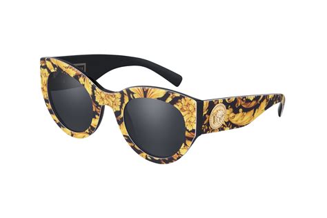 Versace Presents Its Fall/Winter 2018 Sunglasses.